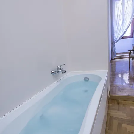 Hotel La Maison D'art Pantheon 3*