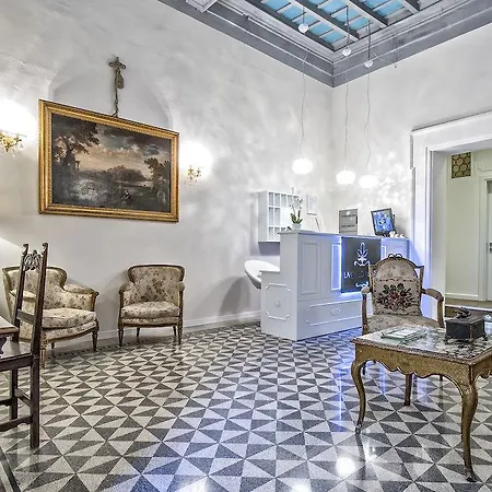 La Maison D'art Pantheon Hotel